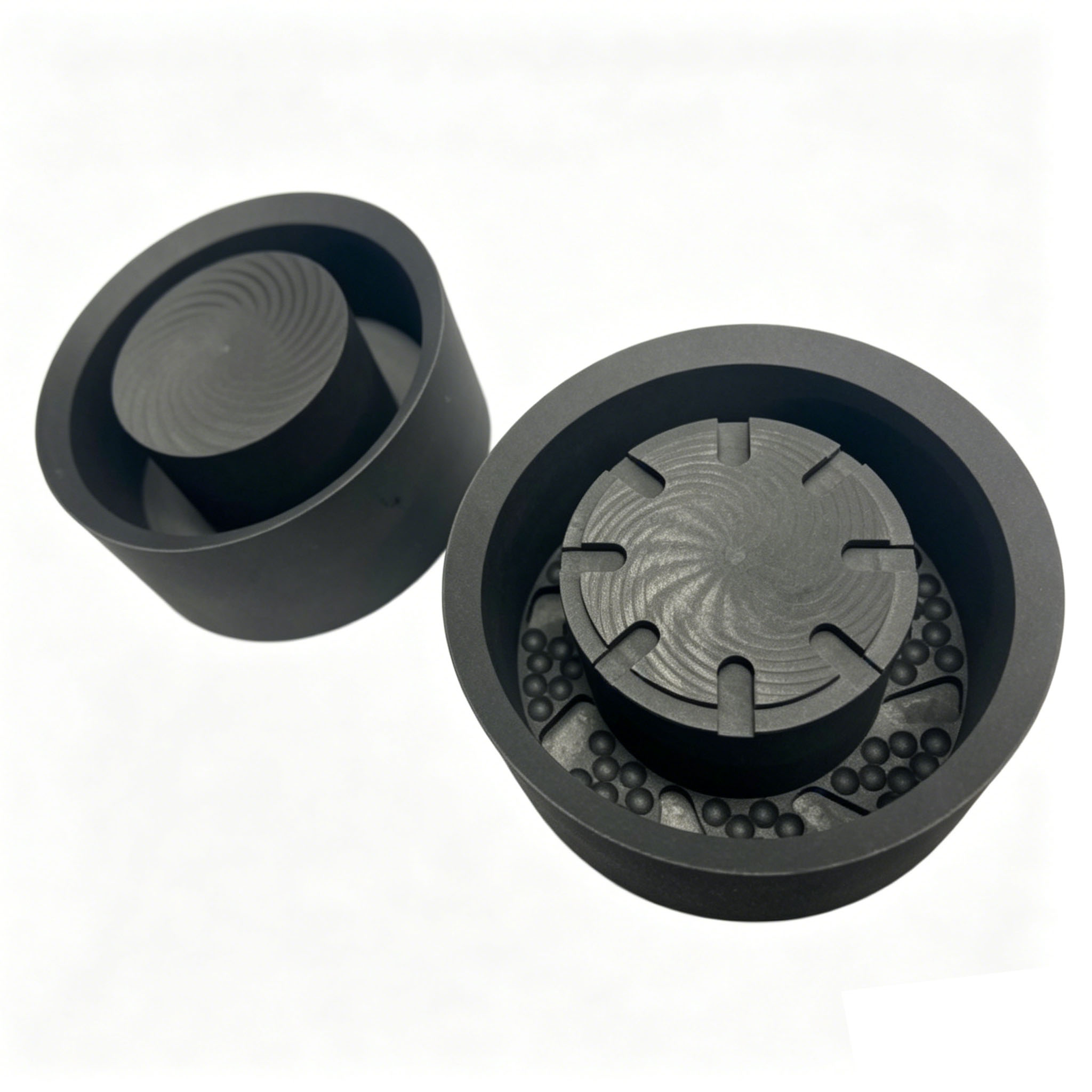 Molde de sinterizaci&oacute;n de grafito ensamblado que muestra la estructura interna para la producci&oacute;n de brocas de diamante