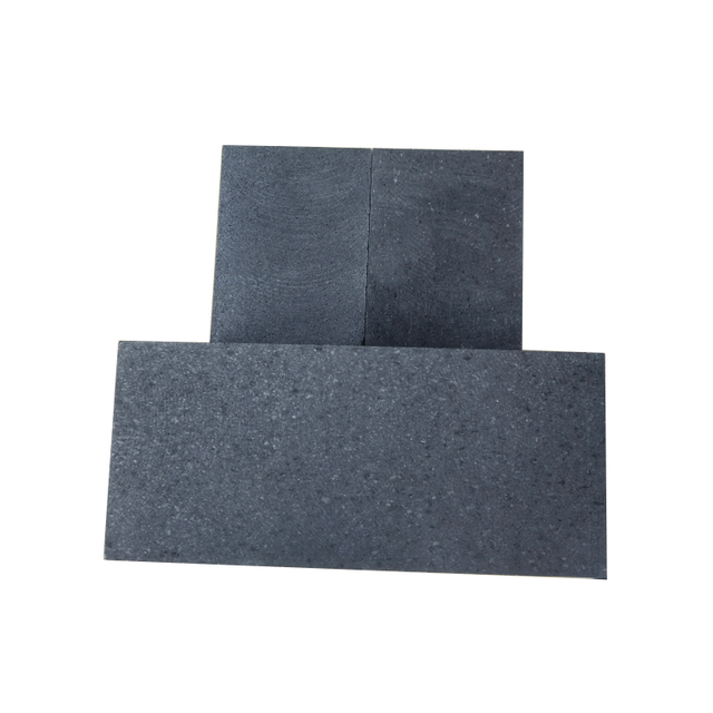 Bloques de grafito medio grueso para moldeo por vibración | Tamaño de partícula: 0,8 mm / 2,0 mm | Propiedades de grado industrial, resistentes a altas temperaturas y a la corrosión.