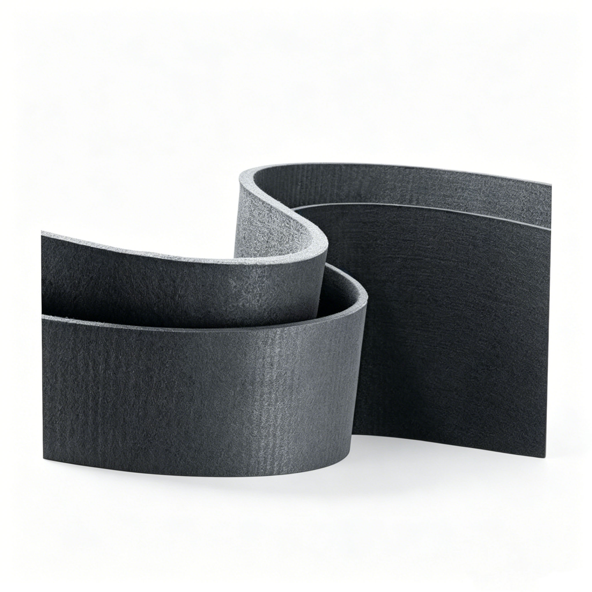 Fieltro de grafito suave a base de ray&oacute;n que demuestra flexibilidad al doblarse en forma de S para una f&aacute;cil instalaci&oacute;n en c&aacute;maras de horno curvas.